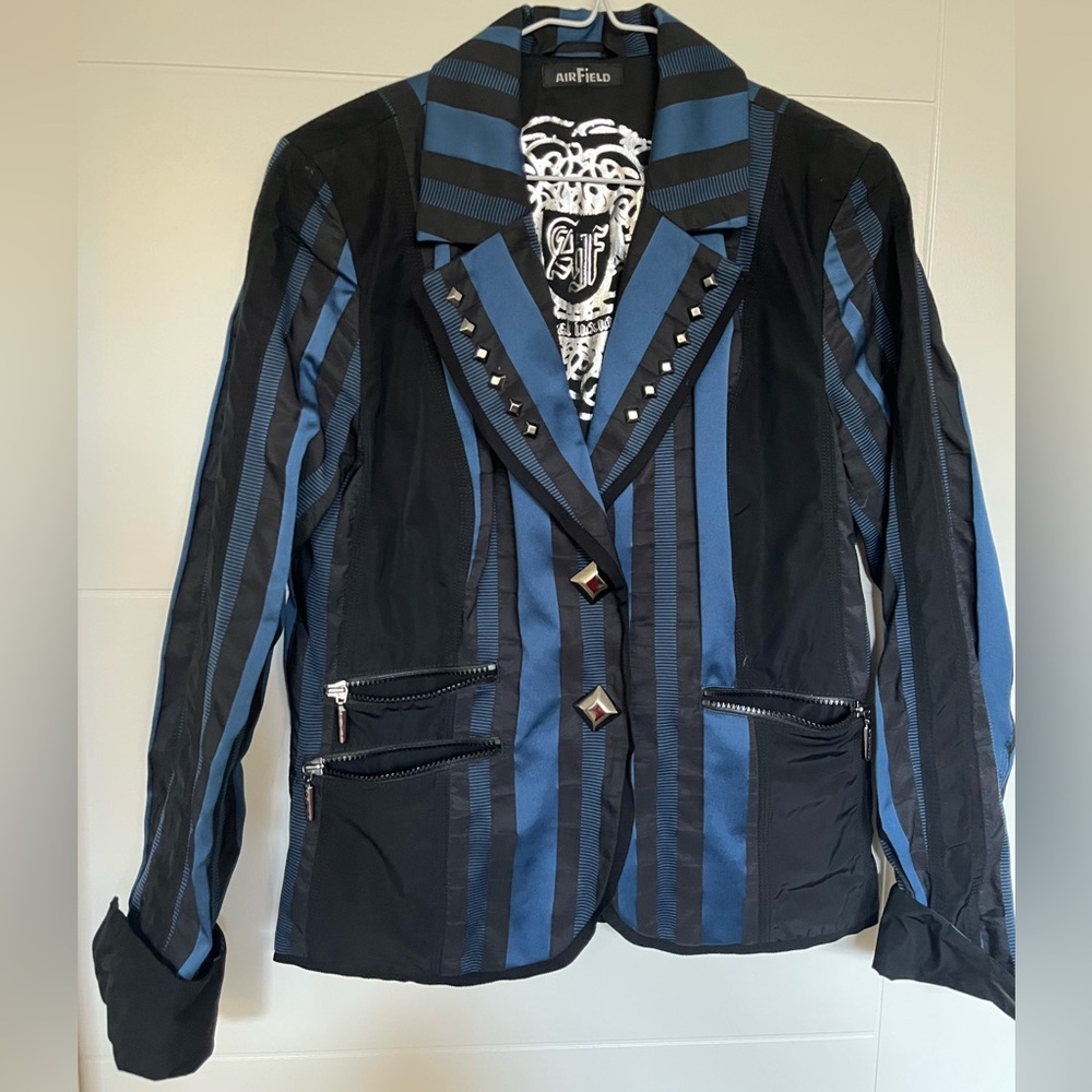 AIRField Striped Black and Blue Blazer